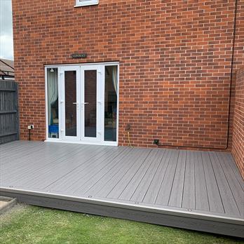 composite decking aesthetic