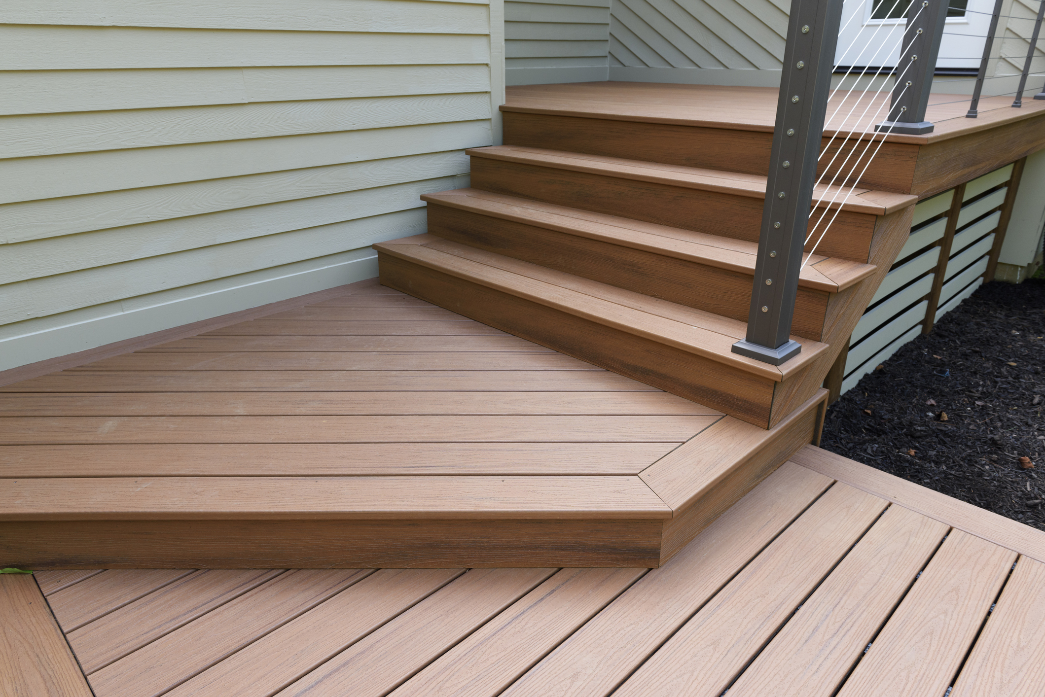 What is Bullnose Composite Decking?